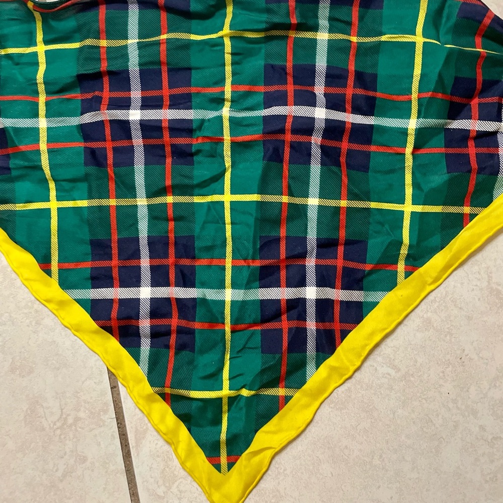 ❌❌❌ SOLD Burberry Tartan Check Triangle handkerchief